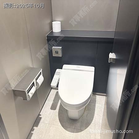 男性トイレ