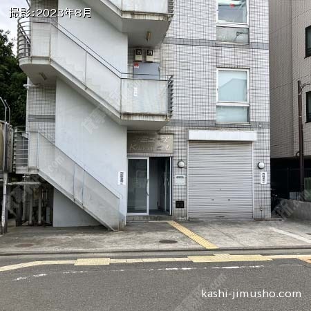 ビル前面