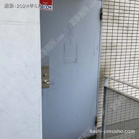 貸室入口(2階)