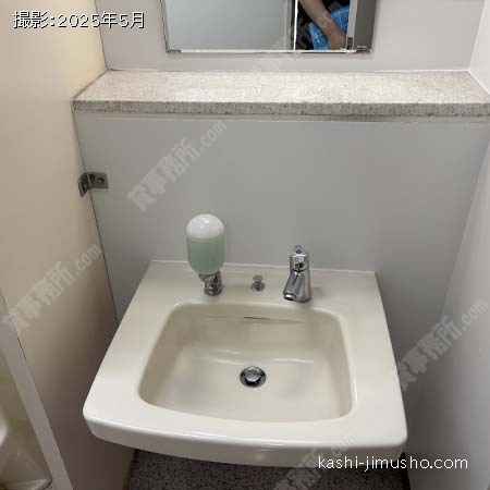 男性トイレ