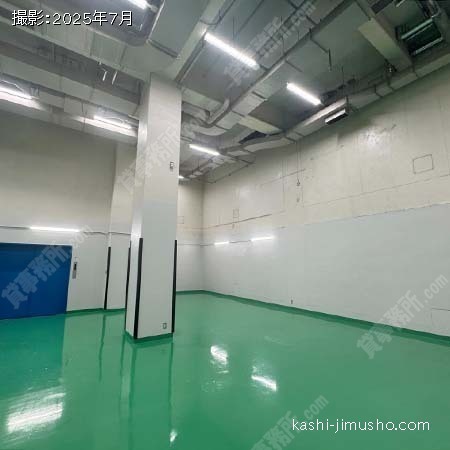 貸室内(B1階)