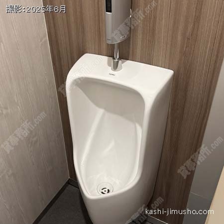 男性トイレ