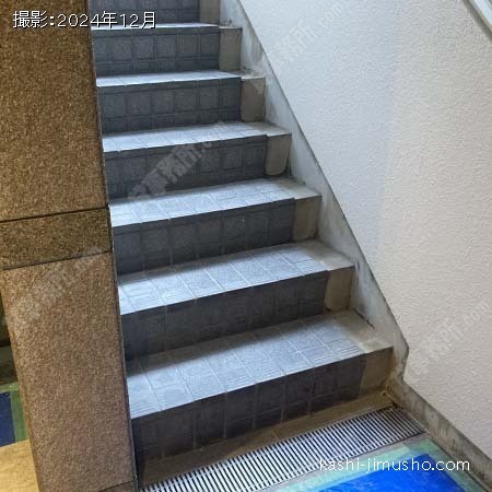 共用階段