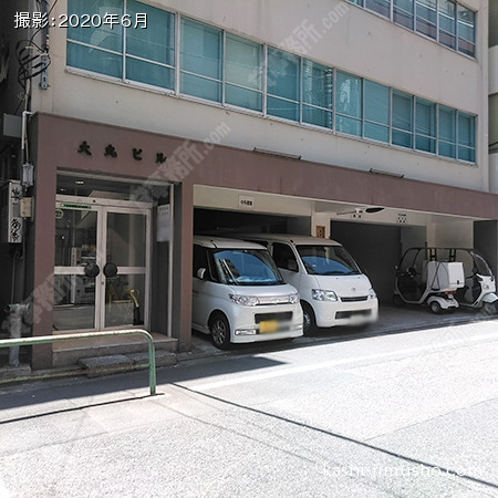 ビル正面