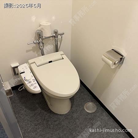 男性トイレ