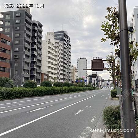 前面道路(京葉道路)