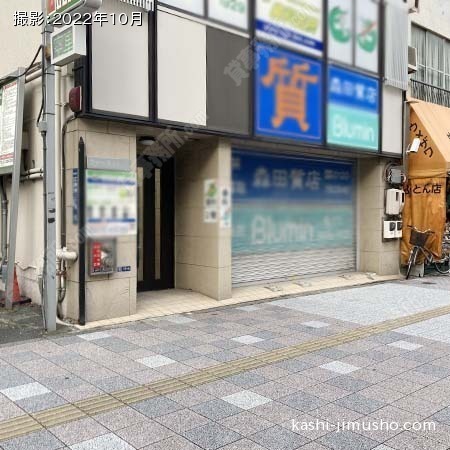 ビル前面