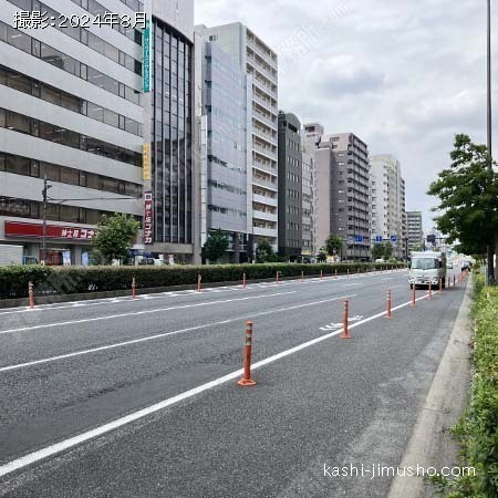 前面道路(京葉道路)