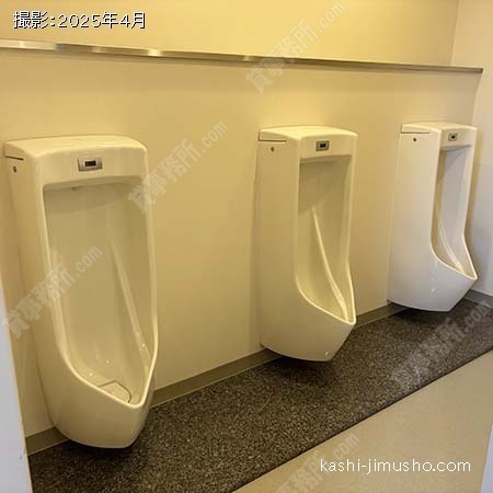 男性トイレ