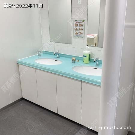 男性トイレ