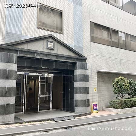ビル前面