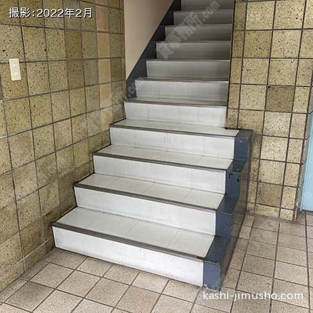 共用階段