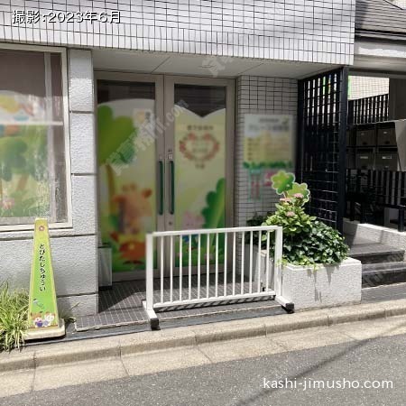 貸室入口(1階)