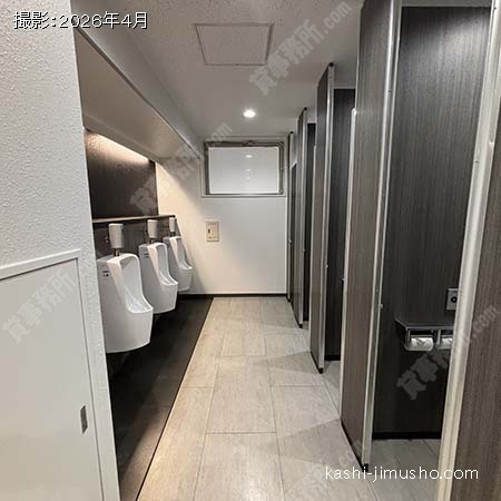 男性トイレ