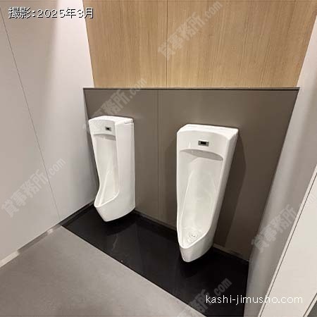 男性トイレ