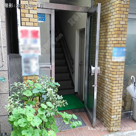ビル入口