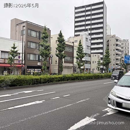 前面道路(清澄通り)