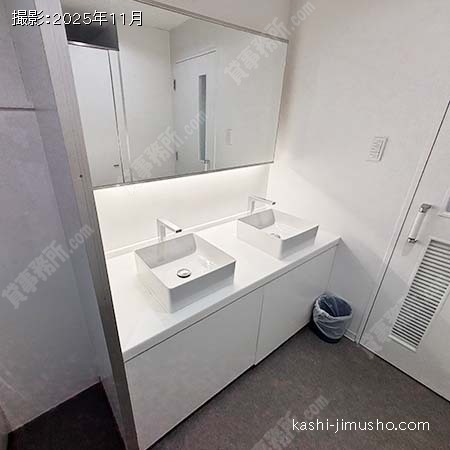 男性トイレ 男性トイレ