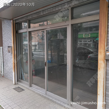 貸室前(1階)