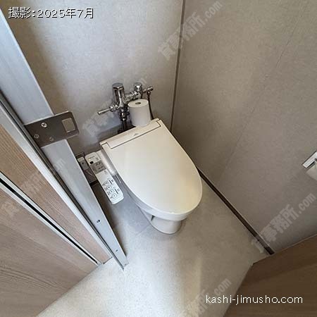 男性トイレ(4階）