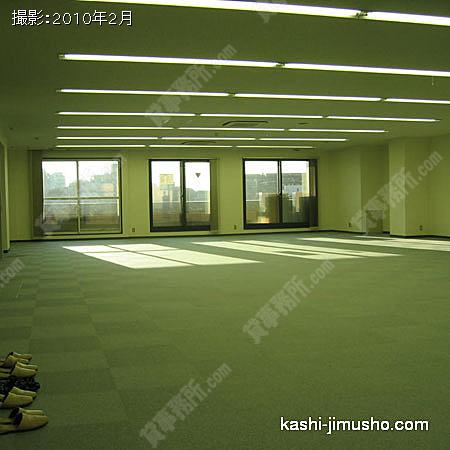貸室内