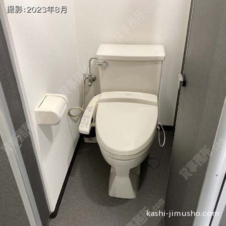 女性トイレ(3階)