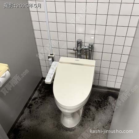男性トイレ