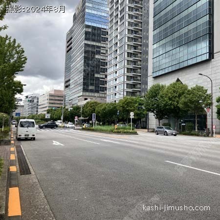 前面道路(外堀通り）