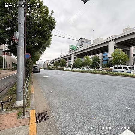 前面道路(外堀通り) 前面道路(外堀通り)
