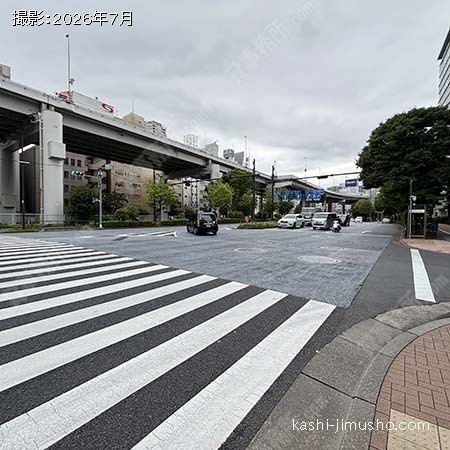 前面道路(外堀通り) 前面道路(外堀通り)