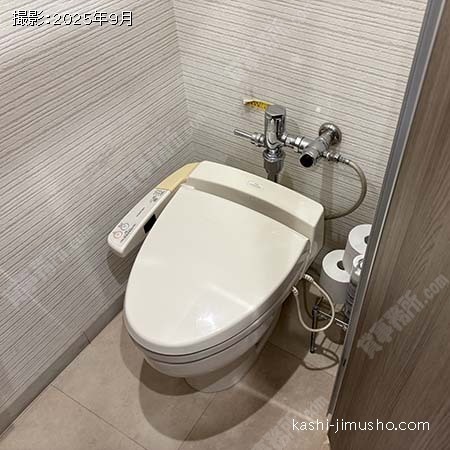 男性トイレ
