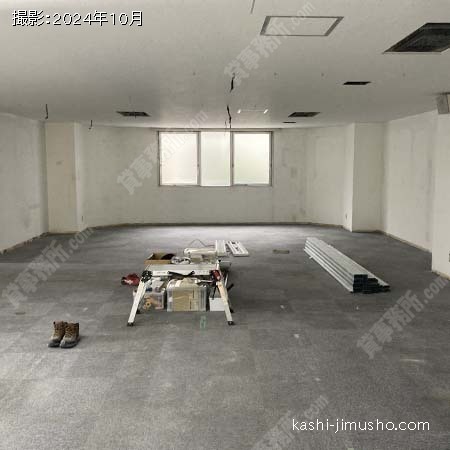 貸室内(2階・原状回復中)