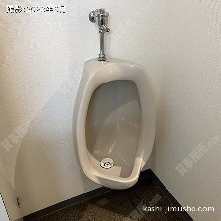 男性トイレ