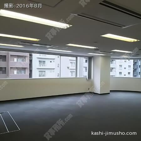4階貸室内
