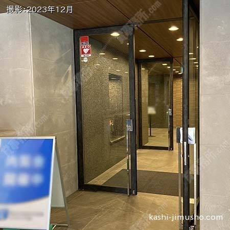 エレベーターホール入口