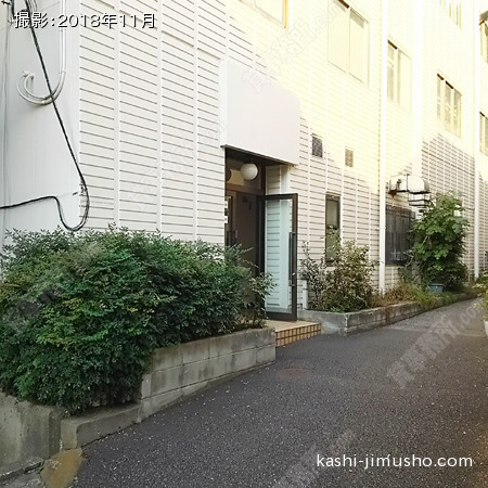 ビル前面
