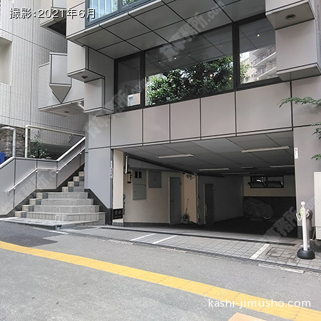ビル正面