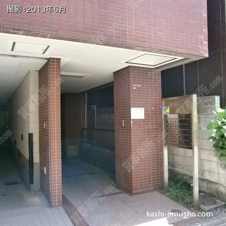 ビル入口 ビル入口