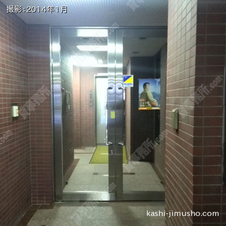 玄関 玄関
