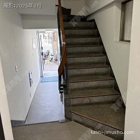 共用階段