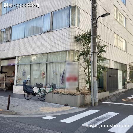 ビル前面
