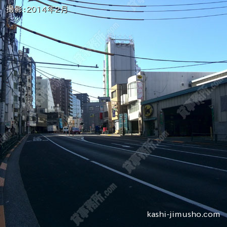前面道路（春日通り）