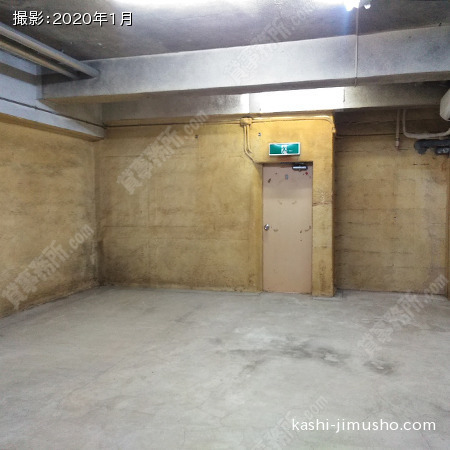 貸室内(B1階)