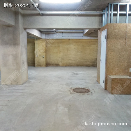 貸室内(B1階)