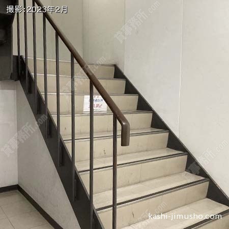 共用階段