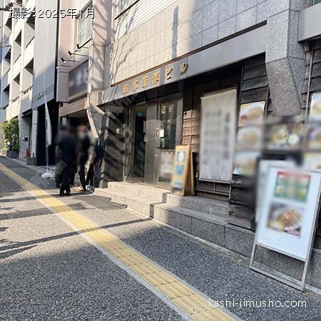 ビル前面