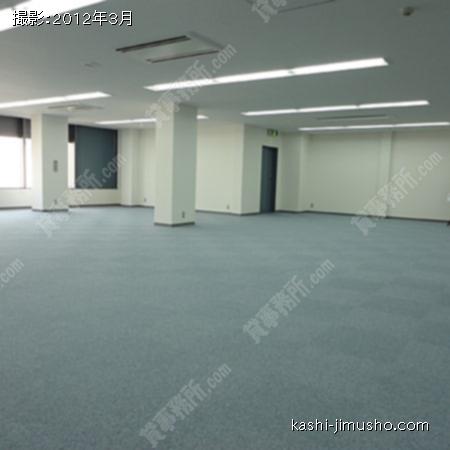 貸室内