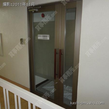 貸室入口 貸室入口