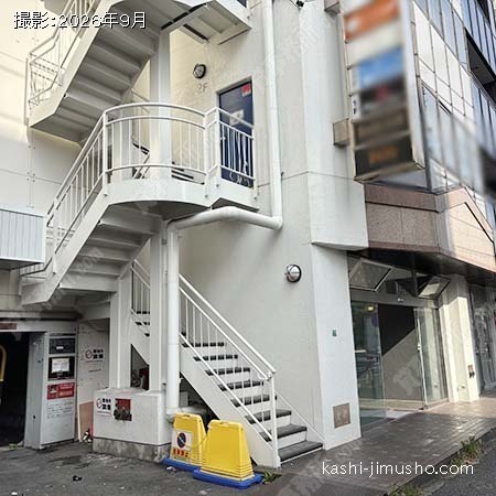 共用階段