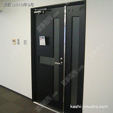 貸室入口 貸室入口